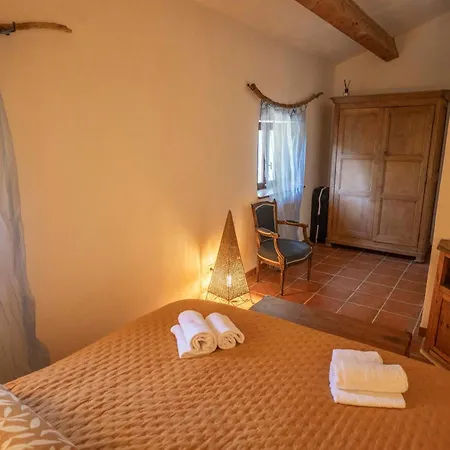 Casa-albina-corsica בית נופש