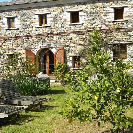 Casa-albina-corsica בית נופש *