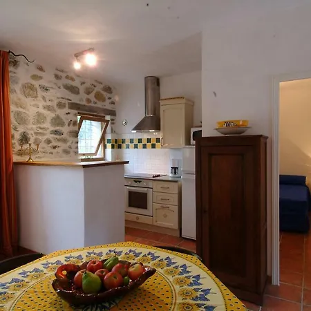 Casa-albina-corsica בית נופש